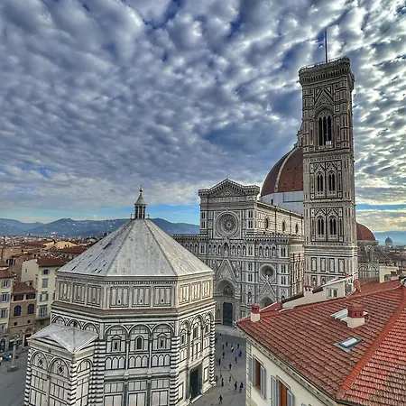 Ad Duomo, *